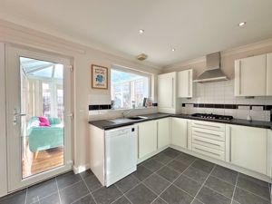 Photo 11- click for photo gallery